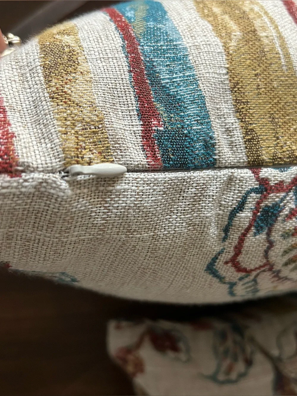 Set of 2 Lumbar 25”x13” Floral Striped Pillows Unbranded No MaterialTag